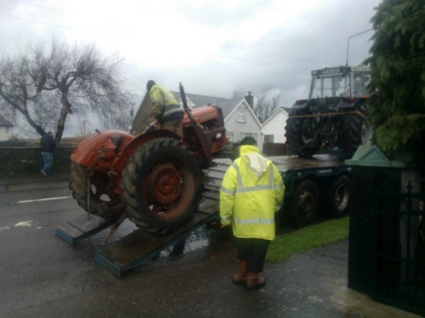 2013-01-26 Brendan Murphy's new vintage tractor - WP_000684-800