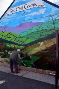 2013-08 Bertie Buckley at work on the wall mural at Kilcorney N.S.