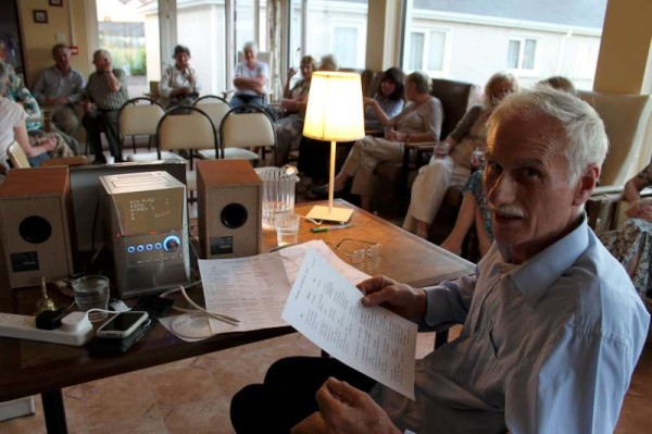 Pictured here is Con Kelleher of Cloghoulabeg who superbly presented at the July Gramophone Circle meeting during our heat wave (One of Con's tracks was entitled "Heat Wave"!).  Tonight at the Canon O'Donovan Centre, Clara Road, Millstreet - it is the turn of Bernard O'Donoghue of Cullen and Oxford tonight (16th August) at 8.15.  Everyone is welcome.  (S.R.)