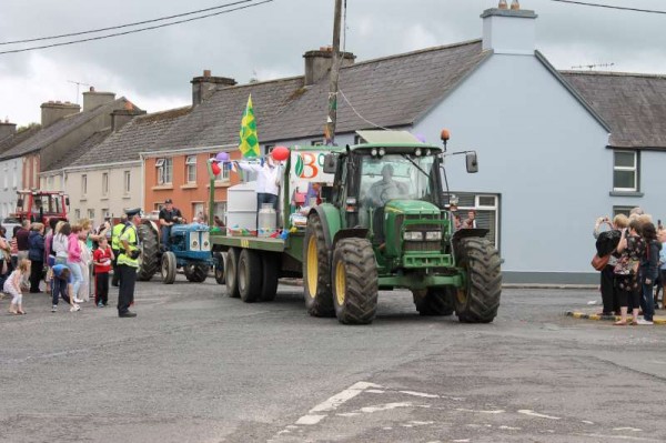 53Gathering Parade in Boherbue 2013 -800