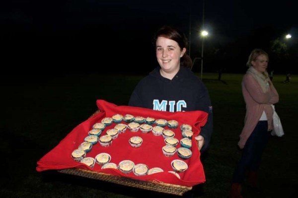 Deirdre baked and decorated a beautiful tray of delicious buns for the happy occasion.