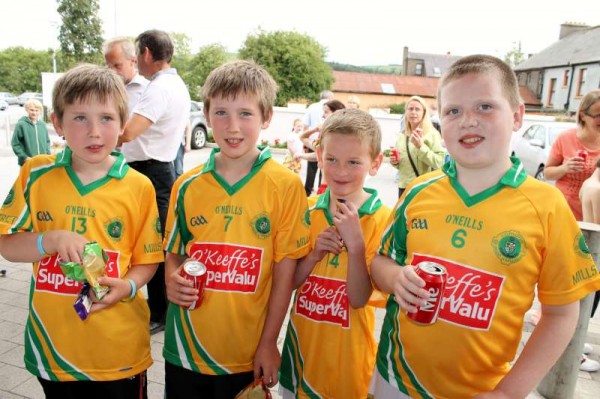 55Supervalu Presentation of Jerseys to Millstreet Juvenile GAA -800