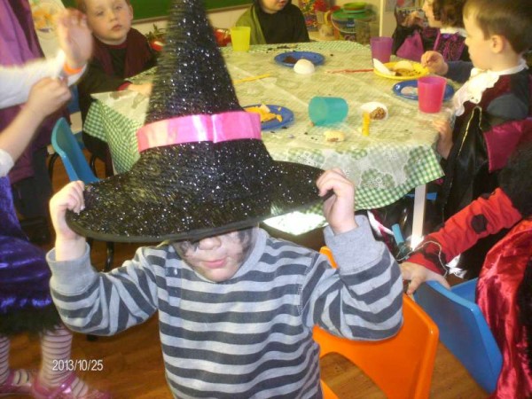 6Halloween 2013 at Rathcoole Playschool-800