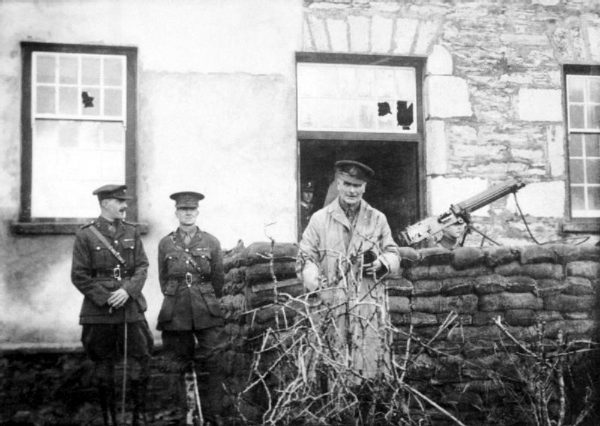 1921 Two-British-officers-surnamed-Lawson-and-Adams-with-Brigadier-General-H.-R.-Cumming-in-Kenmare-County-Kerry-shortly-before-their deaths at the hands of the IRA