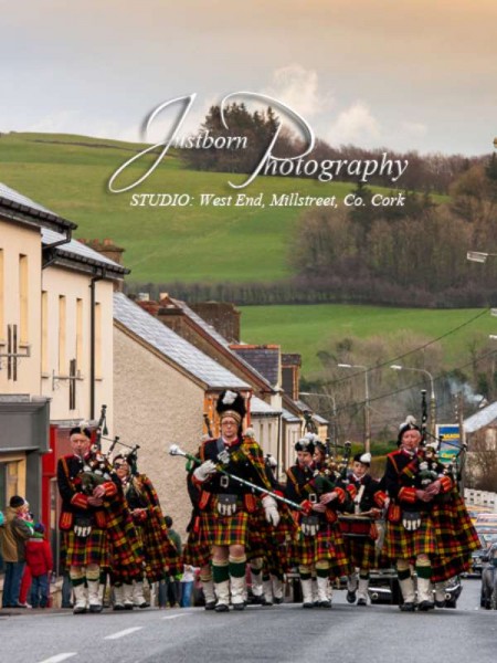 What a splendid picture of Millstreet Pipe Band taking part in Monday's St. Patrick's Day Parade.  Click on image to enlarge.  (S.R.)
