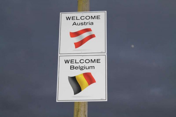 A very impressing selection of splendid Welcome Signs to Millstreet for the many participating European countries in the Pony Championships have been put in place on the approach roads to Millstreet.   This is a wonderful gesture which has been much noted by the many people who have now arrived.  Click on the images to enlarge.  (S.R.)