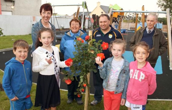 Emily from Rathmore was chosen as the Rose Bud to accompany the Darby Rose.   Lots of very colourful pictorial displays for Kerry Rose Mary Hickey in the Rathmore area.  We believe that Mary is to appear on the Monday night programme on RTÉ television live from Tralee.   Click on the images to enlarge.  (S.R.)