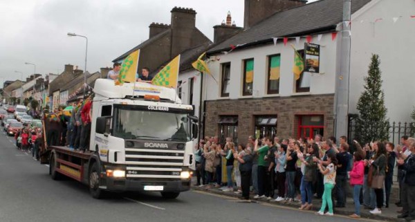 Blessed with mild weather the victory Parade for the Duhallow Football Champions - Millstreet - took place at 6.30 pm on Sunday, 31st Aug. 2014 with lots of enthusiastic spectators lining the Parade Route.  It began at Colemans in Minor Row and proceeded to Millstreet GAA Community Hall where a number of uplifting speeches were shared.  Click on the images to enlarge.   S.R.)