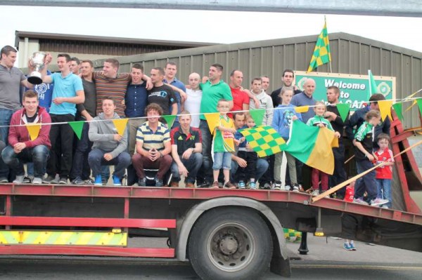 41Victory Parade for Millstreet Football Champions 2014 -800