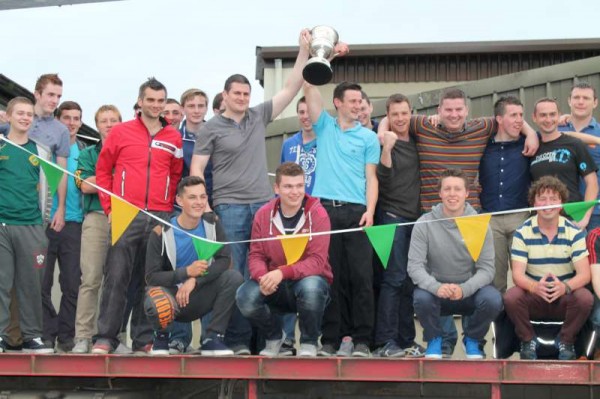 43Victory Parade for Millstreet Football Champions 2014 -800