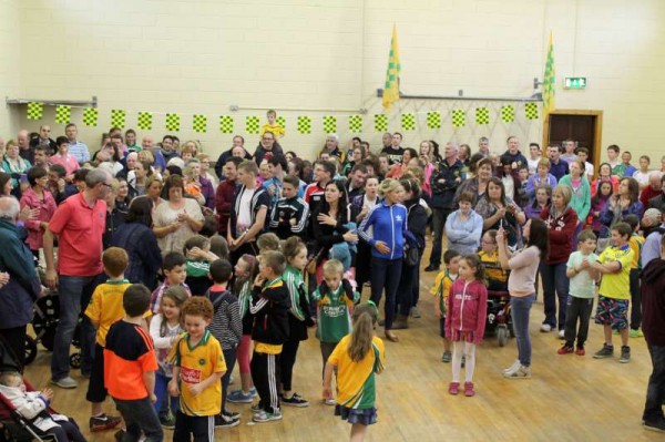 59Victory Parade for Millstreet Football Champions 2014 -800