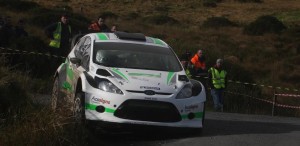 2014-10-04 Darragh O'Riordan in the Cork 20 near the top of Mullaghanish, photo by Kevin O'Driscoll