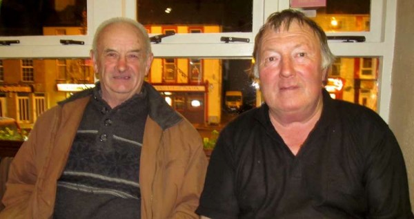 Denis Taylor (on left) was one of many local people who were delighted to meet with Killarney Road, Millstreet native - Michael Kelleher who emigrated to Australia over 45 years ago.  Michael, one of whose sons has starred in the worldwide television series "Home and Away" is visiting Ireland for the the first time in 12 years.  As Francis Duggan alerted us to Michael's visit in his superb poem Michael intends indeed to climb Clara mountain.  We shall welcome Michael to Millstreet Museum tomorrow and later next week we shall give the more extended local tour.  Michael extends his greetings to all in Australia and continues to meet so many good Friends during his visit.  Click on the image to enlarge.  (S.R.)