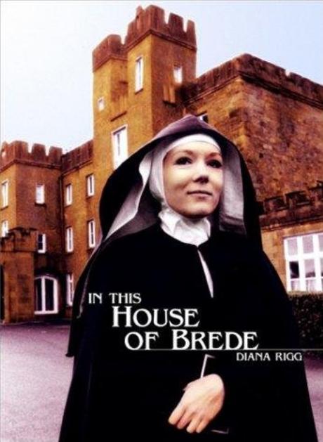 1975 In this House of Brede - Diana Rigg in front of Drishane 01