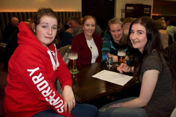 20Table Quiz at Wallis Arms Hotel Fri.30 Jan. 2015 -800