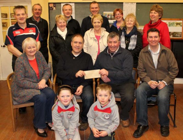 A superb cheque in excess of €800.00 was presented by the Coordinating Group of the Annual Christmas Mushera Climb to the Aubane Community Alert Group at Aubane Community Centre this Tuesday night 20th January 2015.  Some one hundred people participated in the Mushera Climb.  Click on the images to enlarge.  (S.R.)