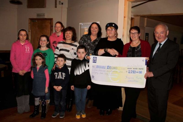 12Presentation of Boeing Swim Cheque to Arthritis Ireland 2015 -800