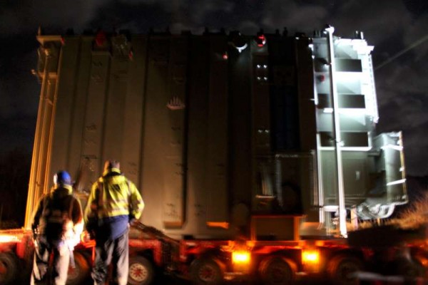 The transport of the enormous transformer for the ESB so very smoothly passed Carriganima and onwards to Cahirdowney for placement.   The overall project was superbly cordinated by the Gardaí and the ESB.  This stretch of the journey took place between 1.00 and 2.00 this morning.  Brendan Murphy, Seán Murphy and I were there to cover the occasion for LTV2 Millstreet.  Click on the images to enlarge.  (S.R.)