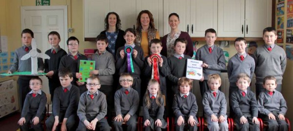 6Cloghoula N.S. receives Magnificent Award 2015 -800