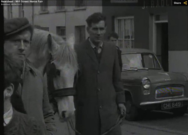 1965 March Horse Fair - an RTÉ Newsbeat report 14 - CHI 849 outside Radleys in the Square