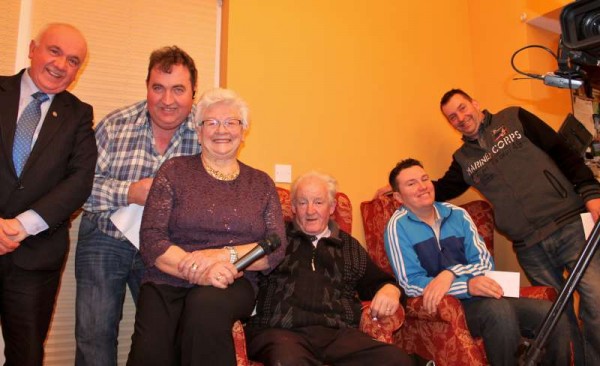 Members of the LTV2 Millstreet team preparing Programme 253 which is now online by Bernard Crowley.  From left - Seán, William, Eily, Brendan, John and Seán pictured in the LTV2 Studio.  Click on the image to enlarge.  (S.R.)