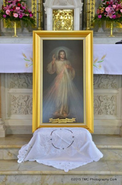 2015-04-11 The Altar at St.Patrick's Church 1-7-800