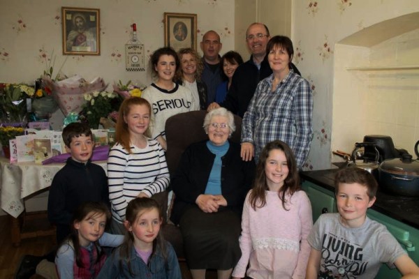 Pictured with members of her Family - Christina O'Connell has just retired from Derrinagree Post Office and her most welcoming Shop following most magnificent and dedicated service to the public since 1951! Many presentations have taken place in recent days including the celebration of Mass and School Reception in Derrinagree on Friday, 8th May 2015. LTV2 Millstreet recorded a special feature on the final day of totally dedicated service. Sincere congratulations to Christina on a long, healthy and very happy retirement. Click on the images to enlarge. (S.R.)