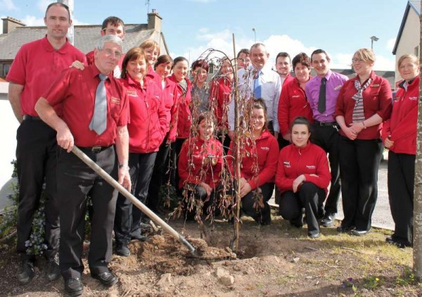 19Gentleman Tommy Burke Retires from Supervalu 5 June 2015 -800