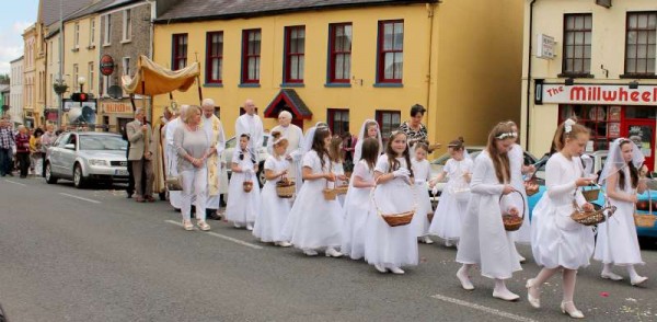 4Corpus Christi Procession in Millstreet Sunday 7 June 2015 -800