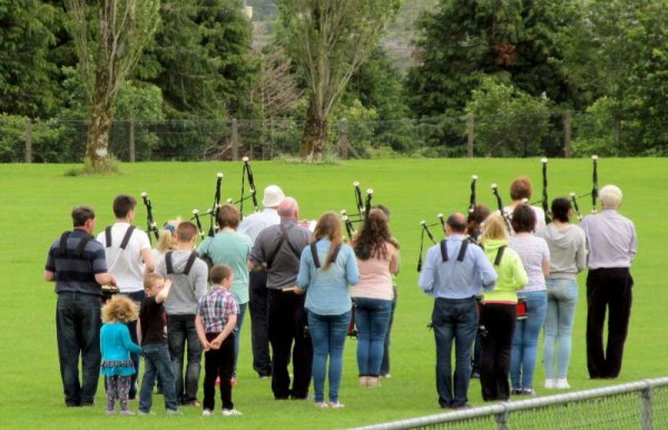 5Millstreet Pipe Band Practice Time for Munster Final 2015 -800