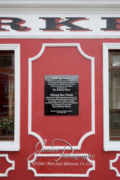 2Pádraig Pearse plaque by Justin Black Photography 2015 -800