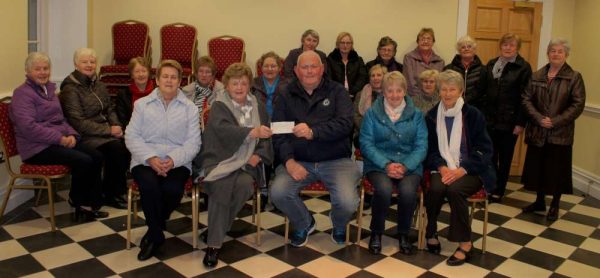 Annabelle O'Sullivan, on behalf of the Millstreet Branch of the Active Retired Association presents an impressive cheque to Gerard Sheehan, Coordinator DBM (Doneraile/Buttevant/Mallow) Community Responder Scheme. This presentation which took place on Monday, 28th Nov. 2016 in Millstreet Parish Centre is the excellent result of a recent Coffee Morning. Gerard addressed the gathering and outlined the overall role and inspiring work of those involved in this voluntary scheme. We recorded a splendid interview with Gerard and this will be heard on Radio Treasures on Tuesday, 29th Nov. at 10pm. The programme may be accessed by logging on to www.corkmusicstation.com Click on the images to enlarge. (S.R.)